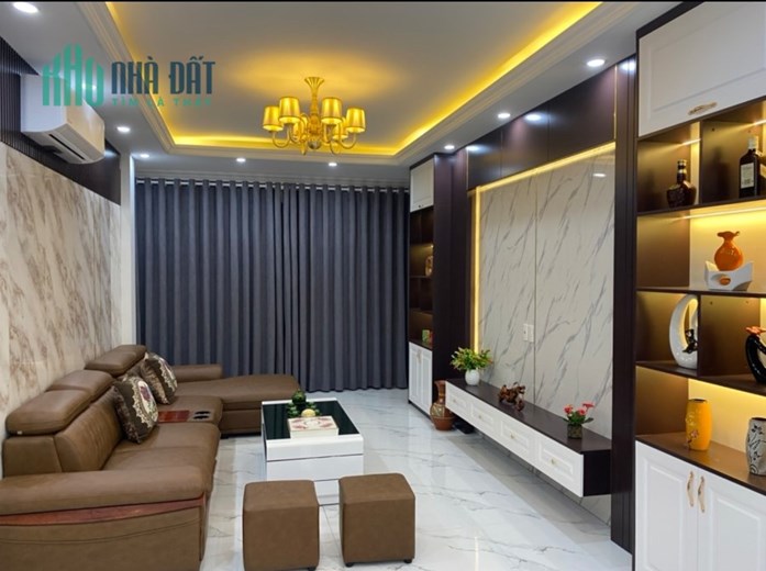 Bán nhà Lương Định Của 40m x 5 tầng giá 4.8 tỷ có chỗ đỗ ô tô