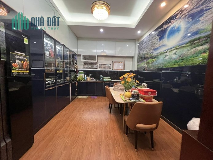BÁN NHÀ 140M - LĨNH NAM - Ô TÔ TRÁNH - KINH DOANH   - NHÀ  ĐẸP - GIÁ ĐẦU TƯ