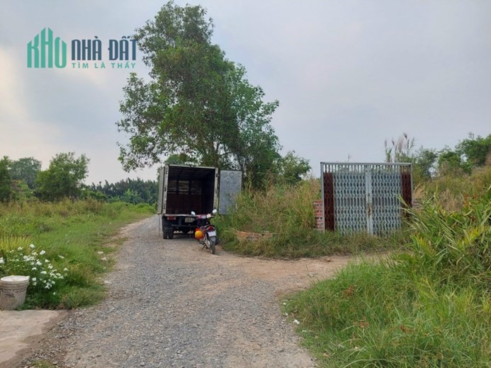 Bán lô góc 55,3m2 xã Nhơn Đức, huyện Nhà Bè, SHR, 500tr. Lh:0988009393