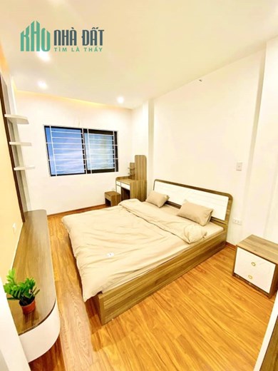 Bán nhà riêng Quan Nhân, Thanh Xuân, 40m2, 4 tầng, phân lô gần ô tô vài bước chân ra mặt phố, nhỉnh