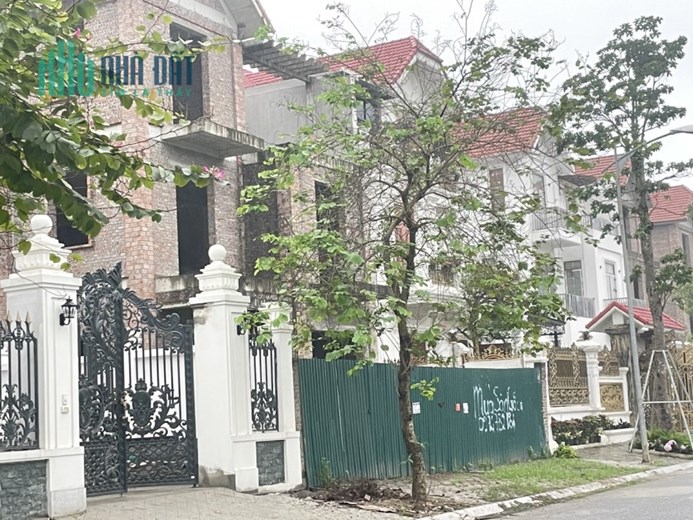 Siêu Hiếm Biệt thự Phú Lương- Khu Đô thị Văn Phú -240m view vườn hoa hồng chỉ 25.5 tỉ
