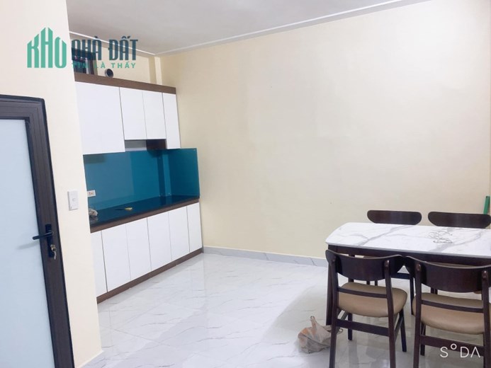 Nhỉnh 3 tỷ có nhà phố Đặng Văn Ngữ, Đống Đa, 38m2, 4 tầng, 5 ngủ, nhà chắc chắn, ở ngay, lh