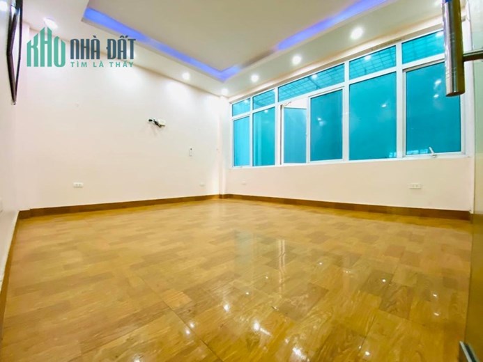 CHÍNH CHỦ CẦN CHO THUÊ MẶT BẰNG TẦNG 2 TRONG NHÀ 5 TẦNG TẠI ĐỊNH CÔNG - HOÀNG MAI - HÀ NỘI