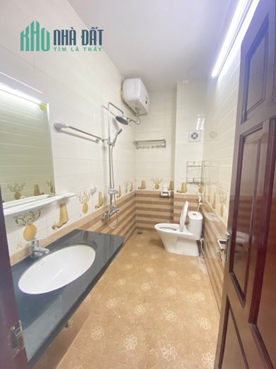 CHÍNH CHỦ CẦN CHO THUÊ MẶT BẰNG TẦNG 2 TRONG NHÀ 5 TẦNG TẠI ĐỊNH CÔNG - HOÀNG MAI - HÀ NỘI
