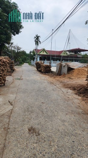 Đất làng du lịch Yên Trung, Yên Định
600m2, 2 mặt tiền, giá 1,1 tỉ