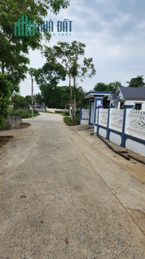 Đất làng du lịch Yên Trung, Yên Định
600m2, 2 mặt tiền, giá 1,1 tỉ