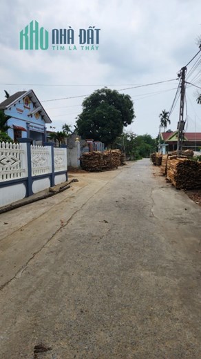 Đất làng du lịch Yên Trung, Yên Định
600m2, 2 mặt tiền, giá 1,1 tỉ