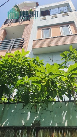 Giảm chào 700tr. Sát HXH đường Lạc Long Quân. DT lớn 52m2 giá chỉ 5tỷ8. Hình Thật, Giá Thật