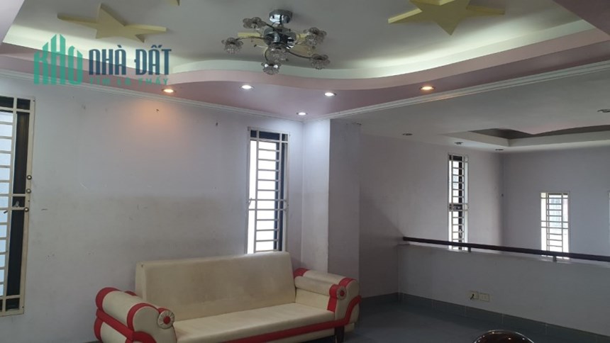 Giảm chào 700tr. Sát HXH đường Lạc Long Quân. DT lớn 52m2 giá chỉ 5tỷ8. Hình Thật, Giá Thật