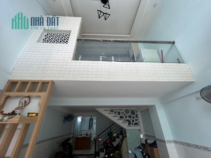 Bán gấp nhà 3 tầng BTCT HXH đường Hùng Vương Phường 12 Quận 6 48m2 chỉ 6 tỷ hơn