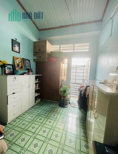 Bán nhà 50m2 3 tỷ ngay chợ Thủ Đức, Khu dân cư đông đúc