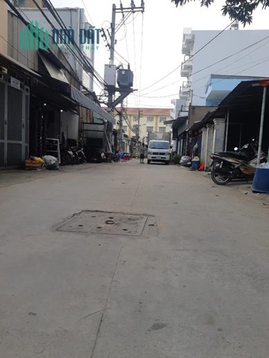 CHÍNH CHỦ BÁN NHÀ PHAN VĂN HỚN, ĐƯỜNG LỚN XE TẢI TRÁNH THÔNG SỐ ĐẸP 5 X17, CHỈ 4,7 TỶ