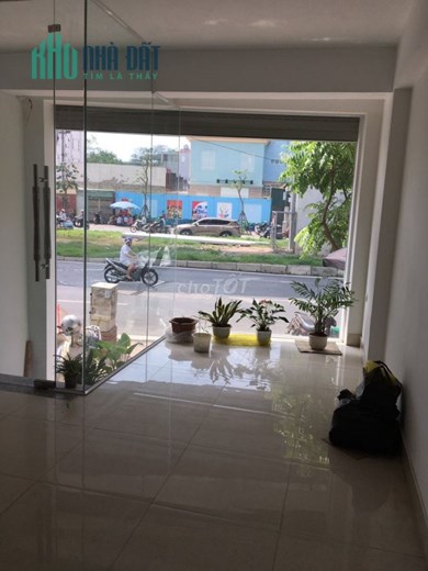 Cho thuê cửa hàng mặt phố số 48 Hoàng Cầu mới, Đống Đa, Hà Nội.