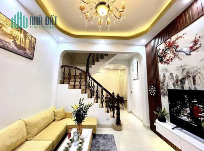 BÁN NHÀ LÔ GÓC 3 THOÁNG VĂN CAO 40M2 GIÁ 3.7 TỶ