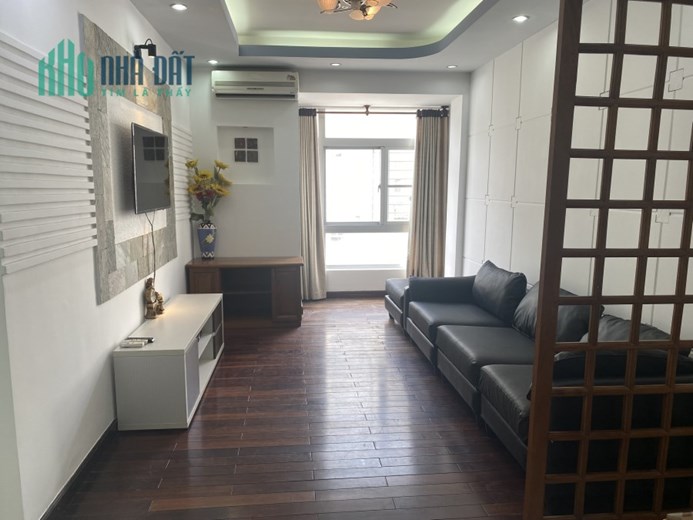 CHO THUÊ CĂN HỘ SKY GARDEN 2, 2 PN, 1WC, GIÁ 11 TRIỆU/ THÁNG