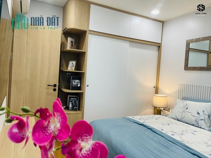 Bán căn hộ 2 ngủ 77m2 cách phố cổ 10’ chạy xe giá 3 tỷ