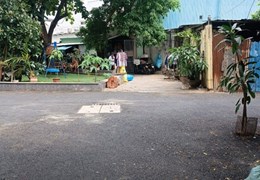 Nhà 80m2 xây 3 tầng đường nhựa Nguyễn Đức Trung 2,x tỷ