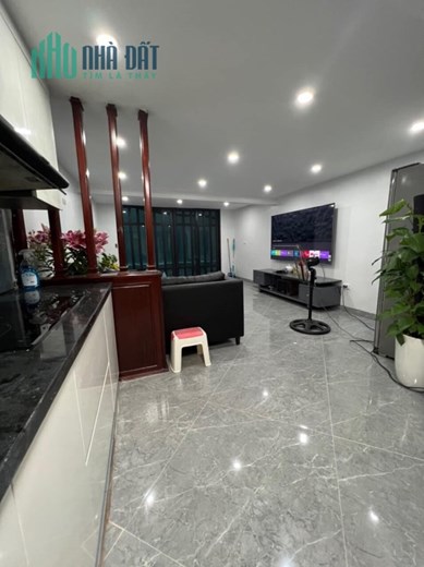 Bán nhà 67m2 phố Nghi Tàm, Tây Hồ Dân xây Gara 2 Ô tô Giá đầu tư 4 Tỷ