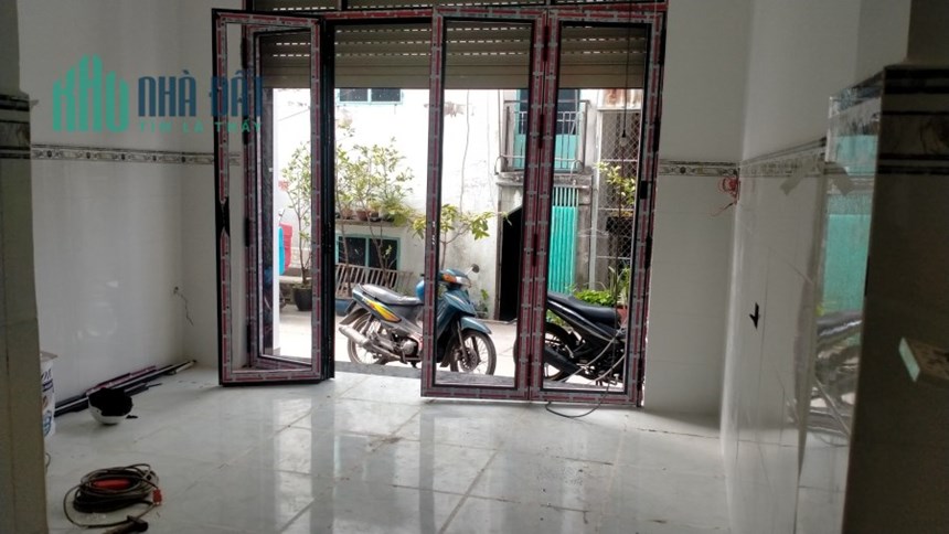 Liên Hệ Ngay Để Đi Xem Căn Nhà Tại Quận Bình Tân Mới Xây Xong 1 Trệt 1 Lầu 74m2 Bàn Giao Nội Thất