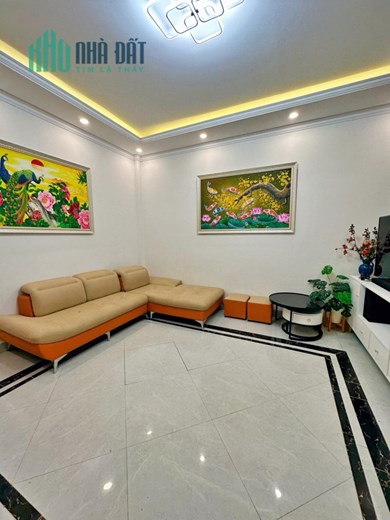 Bán nhà 70m2 Ngõ 276 Nghi Tàm, Tây Hồ Dân xây Gara 2 Ô tô Giá đầu tư 4.6 Tỷ