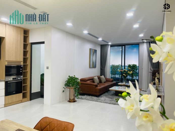 Bán căn hộ 3 ngủ 120m2 tại Ngọc Thụy, ban công view cầu Đông Trù cực đẹp