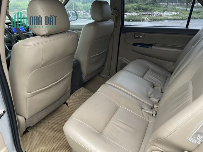 Bán fotunner Toyota Fortuner 2.7 At bản Thị trấn Liễu Đề, Huyện Nghĩa Hưng, Nam Định .