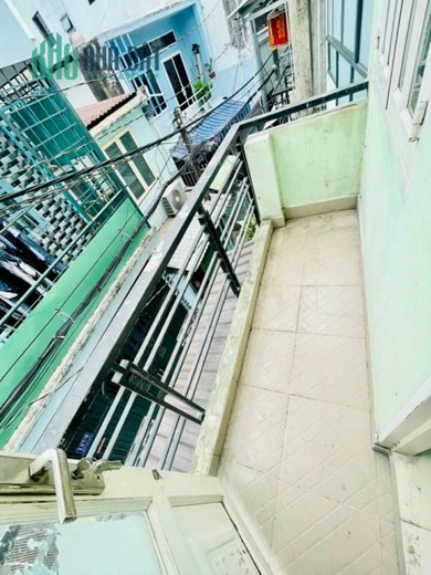 🔥 Nhà ngang hơn 3m Gò Vấp, hẻm xe hơi cách mặt tiền 3 bước chân chỉ nhỉnh 3 tỷ. 🔥