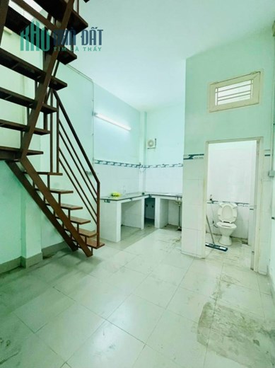 🔥 Nhà ngang hơn 3m Gò Vấp, hẻm xe hơi cách mặt tiền 3 bước chân chỉ nhỉnh 3 tỷ. 🔥