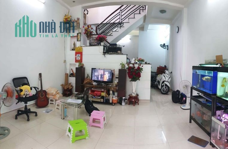 Bán nhà hẻm xe hơi 10m gần Đặng Văn Bi TP. Thủ Đức, hơn 45m2(4.7 x9) vuông đẹp, giá chỉ 3.x tỷ.