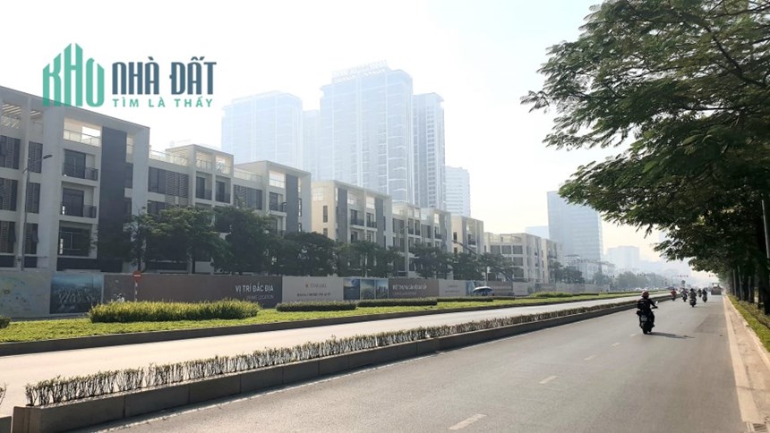 Bán nhà mặt phố Nguyễn Văn Huyên, KĐT Starlake, Lô góc, View hồ, 300m2, MT 30m, 145 tỷ