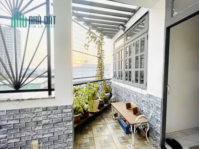 Cần Bán Nhanh CĂN GÓC 2 mặt tiền đẹp, hẻm xe tăng tại 262 Lũy Bán Bích, Phường Hòa Thạnh, Quận Tân