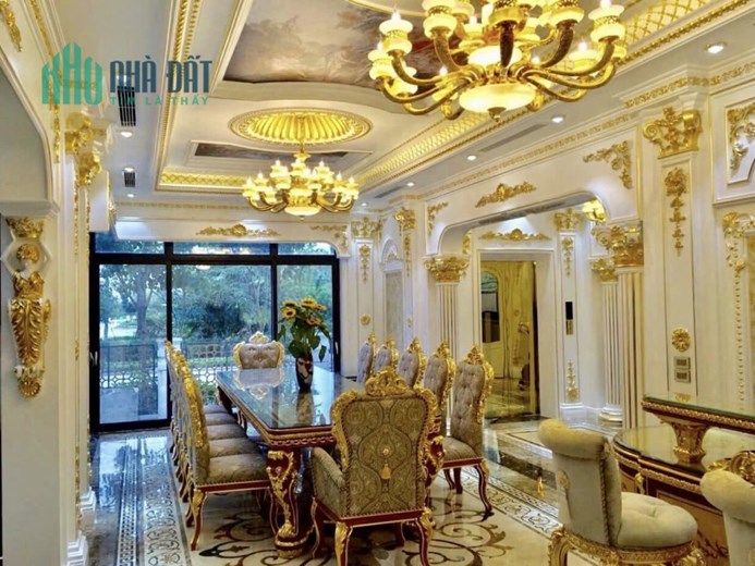 Bán biệt thự KĐT Dịch Vọng Phố Thọ Tháp, Vị trí đẹp sát CV Cầu Giấy, 250m2, MT 9m, 52 tỷ