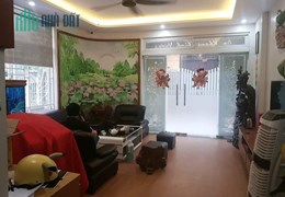 Cho thuê nhà Đội Nhân Ba Đình, 68m, ô tô đỗ cửa giá 17tr