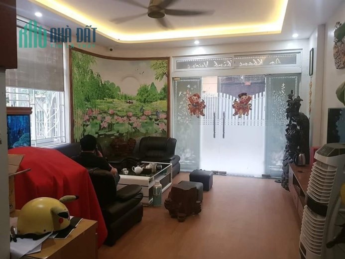 Cho thuê nhà Đội Nhân Ba Đình, 68m, ô tô đỗ cửa giá 17tr