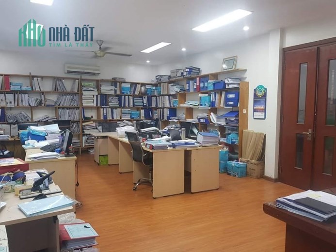 Cho thuê nhà Đội Nhân Ba Đình, 68m, ô tô đỗ cửa giá 17tr