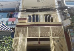 Cho Thuê Nhà Chính Chủ, 13 Triệu, 3 Lầu, Hướng Nam, Hẻm Xe Tải Thông Đường Lạc Long Quân