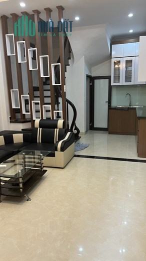 Cho thuê nhà diện tích 35m2 x 5Tầng. Đường Hoàng Hoa Thám