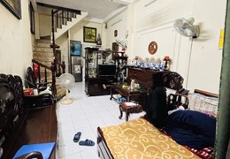 BÁN NHÀ MẶT NGÕ PHỐ HUẾ QUẬN HAI BÀ-GẦN PHỐ-HỒ GƯƠM-TIỆN ÍCH ĐỈNH-30M 5xTỶ