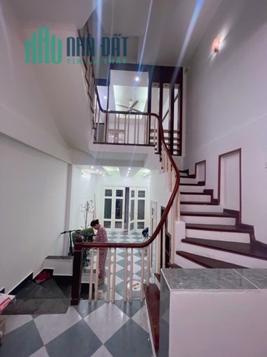 BÁN NHÀ 5 TẦNG QUAN NHÂN, NGÕ THÔNG TO THOÁNG, DT 41M GIÁ 5.3 TỶ.