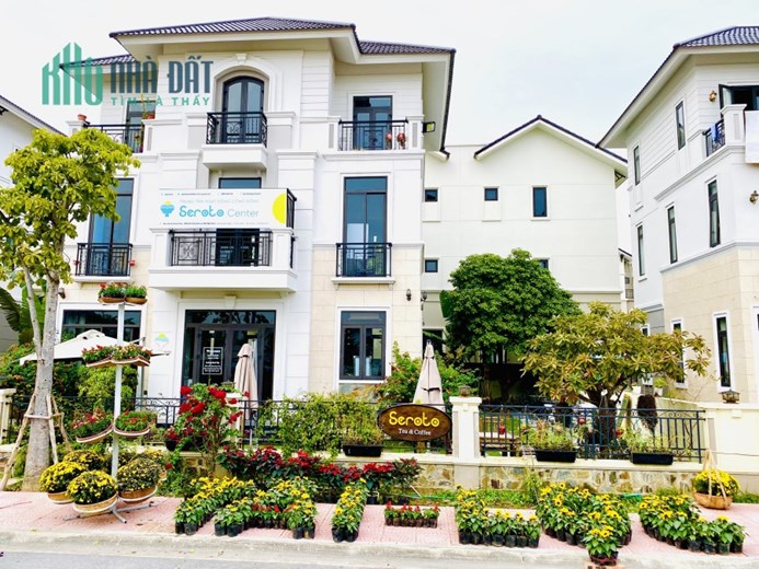 Biệt thự đơn lập xanh đẳng cấp giữa trung tâm vùng thủ đô