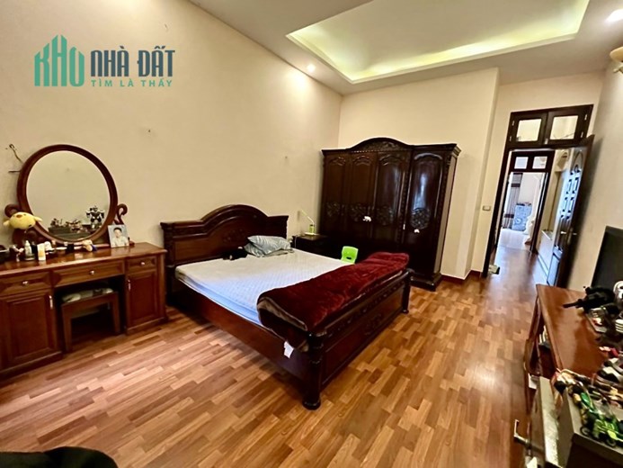 Bán nhà phân lô Phố Nghĩa Đô,Cầu Giấy dt 74 m2 x 4 t mt 4,3 m 2 mặt ngõ 5 m giá 18,5 tỷ