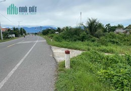 bán lô đất 2 mặt tiền sát quốc lộ 26 giá chỉ 5trieu8 Ninh Binh Ninh Hoà lh 0962130297
