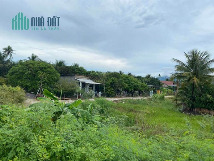 bán lô đất 2 mặt tiền sát quốc lộ 26 giá chỉ 5trieu8 Ninh Binh Ninh Hoà lh 0962130297