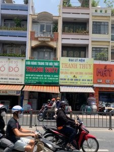 Giá thuê: 3 tháng đầu 23 triệu/tháng; tháng thứ 4 đến tháng thứ 12 là 25 triệu/ tháng