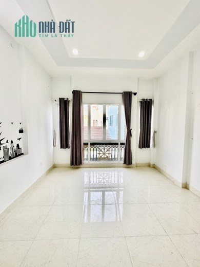 Sát Mặt Tiền ! Hẻm Ô Tô Hoàng Hoa Thám Bình Thạnh 4 Tấm 4X15m Chỉ 8 Tỷ TL