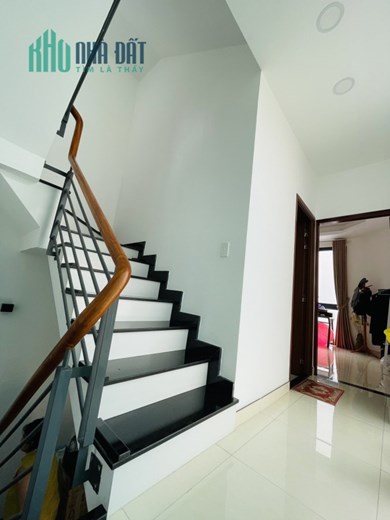 Sát Mặt Tiền ! Hẻm Ô Tô Hoàng Hoa Thám Bình Thạnh 4 Tấm 4X15m Chỉ 8 Tỷ TL