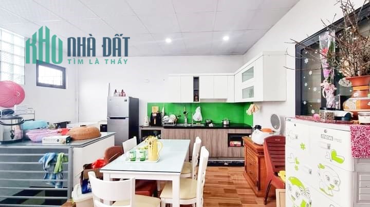 Mễ Trì Thượng, Nam Từ Liêm, DT214m2 7 tầng thang máy, ô tô tránh dừng đỗ, chỉ 22,8ty