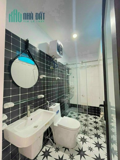 Bán nhà ngõ 46 Lạch Tray, 50m 3.5 tầng mới đẹp, GIÁ 2.45 tỉ, hướng Đông Bắc
