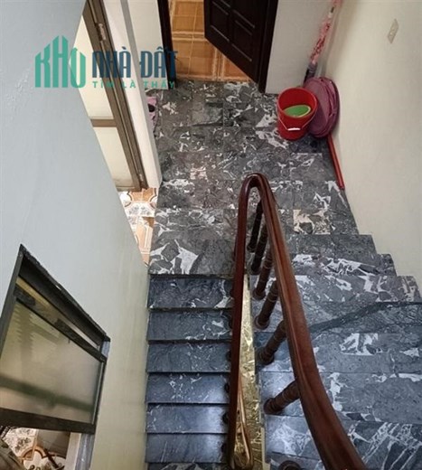 Bán nhà phố Nam Pháp 1, 41m 3 tầng, lô góc, ô.tô tận cửa GIÁ 2.6 tỉm ngõ thông Văn Cao