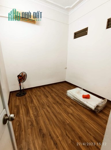 Cho thuê nhà Ô TÔ ĐỖ CỬA - GẦN PHỐ XÃ  ĐÀN- ĐỐNG ĐA  - NHÀ ĐẸP -3 TẦNG 13,5triệu